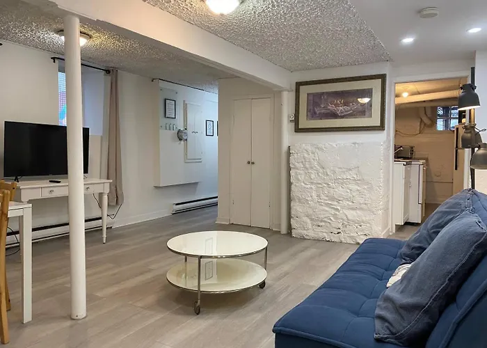 Heart Of Mtr For Memerable Experiance 2 Backyard 7Minmetro Fully Renovated & Equipped
