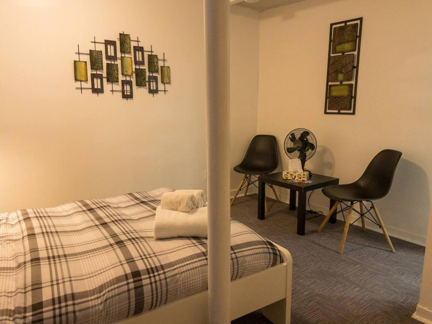 Heart Of Mtr For Memerable Experiance 2 Backyard 7minmetro Fully Renovated & Equipped Montreal