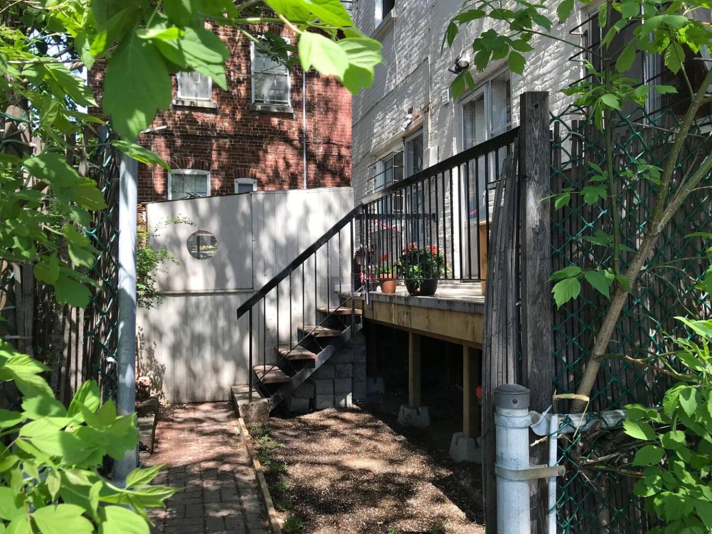 Heart Of Mtr For Memerable Experiance 2 Backyard 7minmetro Fully Renovated & Equipped Holiday home Montreal