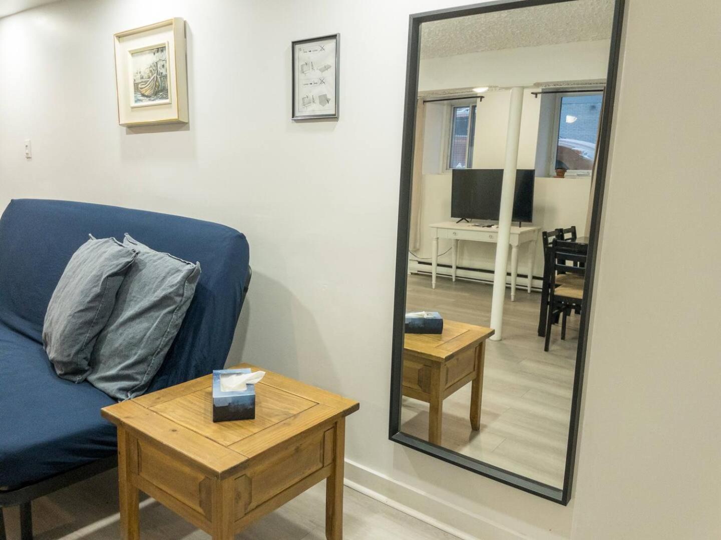 Hébergement de vacances Heart Of Mtr For Memerable Experiance 2 Backyard 7minmetro Fully Renovated & Equipped