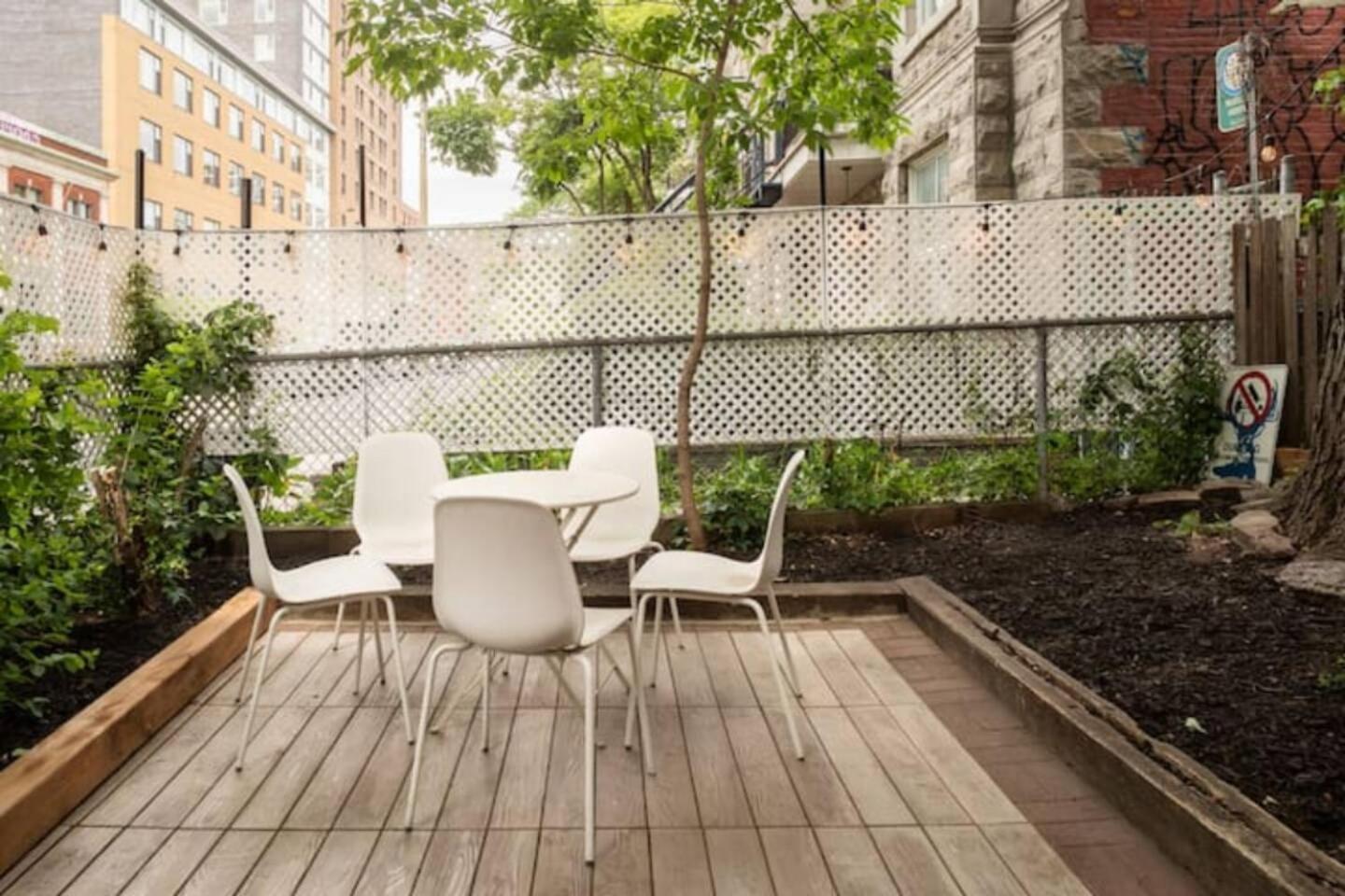 Heart Of Mtr For Memerable Experiance 2 Backyard 7minmetro Fully Renovated & Equipped Montréal