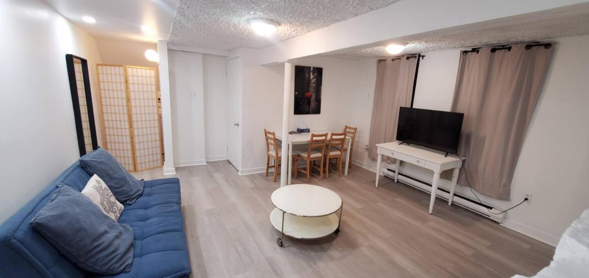 Heart Of Mtr For Memerable Experiance 2 Backyard 7minmetro Fully Renovated & Equipped Hébergement de vacances *
